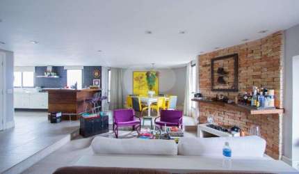 Apartamento Reformado à Venda em Moema – Condomínio Castelo di Blois