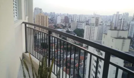 Vila Gumercindo Três Dormitórios, condomínio Clube.