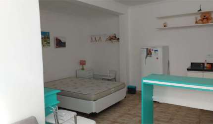 SOBRADO COM 3 DORMITÓRIOS, 2 VAGAS, ENTRADA LATERAL E EDICULA