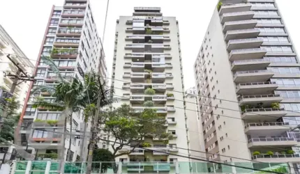 Apartamento Reformado Exclusivo no Jardins. Viva no Coração da Cidade! Venha Conhecer! Único na Região.