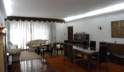 Casa a venda, ou locação, no Planalto Paulista com 379m²