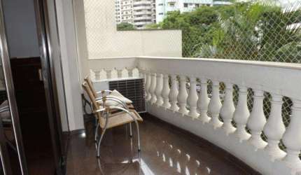 Apartamento a venda no Campo Belo com 4 quartos
