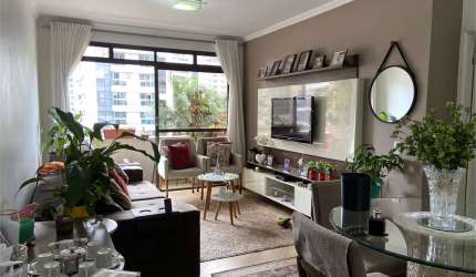 Apartamento à venda Vila Olímpia 87m². 3 quartos, 3 banheiros, varanda e 1 vaga de garagem.