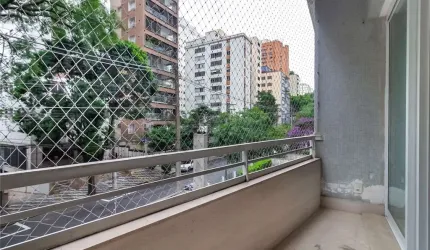 Alto padrão! Apto a venda com 3 dorms, suite. Jardim América. Reformado  com 2 vagas.
