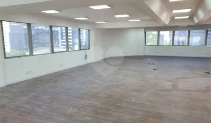 Oportunidade Única: Imóvel Comercial na Berrini