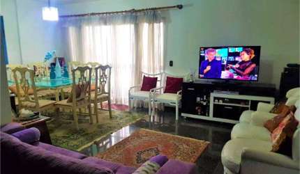 Apartamento com 4 Quartos e 4 banheiros à Venda, 136 m²
