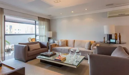 Apartamento de Alto Padrão à Venda em Moema - 3 Suítes, 3 Vagas, 230m², Lazer Completo