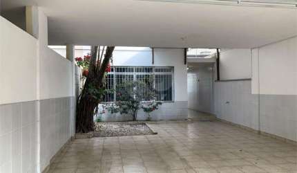 Casa a venda ou locação Campo Belo.