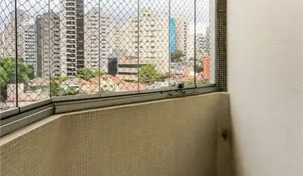Condomínio Clube Completo com Quadra de Tênis