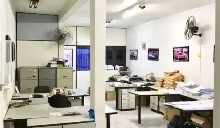 Prédio Comercial na Rua Domingos de Morais-multicomércio - proximo ao largo Ana Rosa.