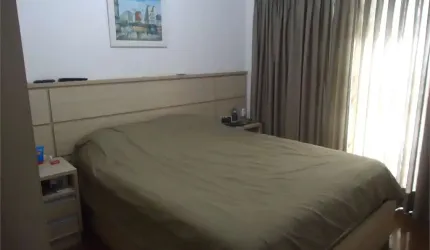 Sobrando Impecavel, em fino acabamento com espaços muito bem divididos e muito bem localizado.