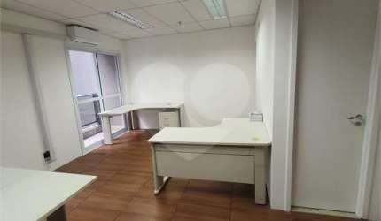 Sala comercial a venda na Aclimação