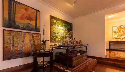 Campo Belo 253m² 3 suítes 3 vagas depósito