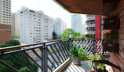 Moema - Três Suites - Melhor Valor de Metro.