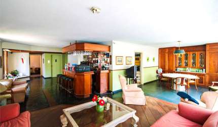 Apartamento no Paraíso com 3 dormitórios e 2 vagas