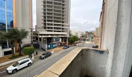 Casa residencial/comercial de 95m2 de terreno.