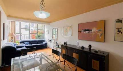 Casa a venda em Moema - Jardim Novo Mundo com 205m² e 3 dormitórios