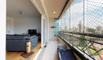 vila Mariana!!!Ótimo condomínio.  116 m² de área útil. 3 dorm, sendo 1 suíte,sala com varanda, 2 vag