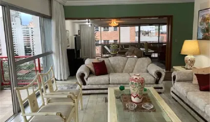 Moema Pássaros, Apartamento Alto Padrão, fora de rota!!