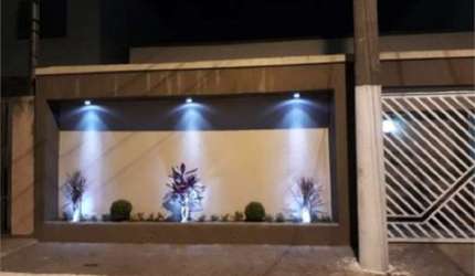 Saúde! Casa residencial!!! 120 m², 2 quartos, 2 vagas!!!