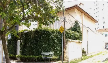 Sobrado comercial/residencial próximo ao ginásio do Ibirapuera!