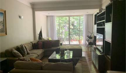 Casa térrea com 3 dormitórios no Brooklin