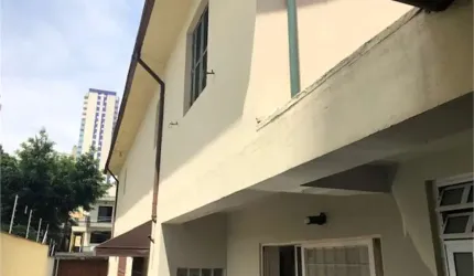 Fácil acesso  ao Metro Santa Cruz  , e Vila Mariana