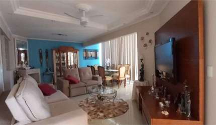Cobertura 160m², 03 suítes,  terraço com churrasqueira e 3 vagas no Alto de Pinheiros.