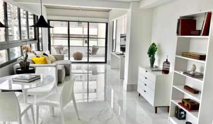 Cobertura Triplex para venda na Vila Nova Conceição conceito boutique. Mobiliado!