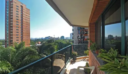 Fora rota Moema 222,38m2  - 3 SUITES oportunidade