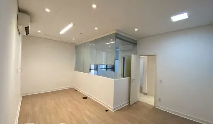 Sala Comercial a venda no Itaim