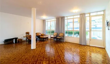 Casa 204 metros ótima localização em Perdizes