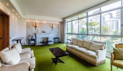 Casa térrea com linda vista