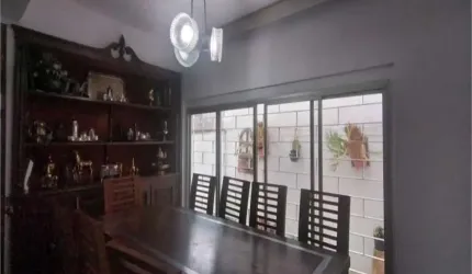 Casa tipo sobrado a Venda no Jardim Paulistano. 3 suites, 3 vgs!