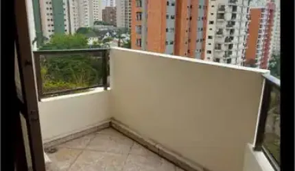 APARTAMENTO AMPLO E CONFORTÁVEL NA CHÁCARA KLABIN. Excelente imóvel. Região Privilegiada,