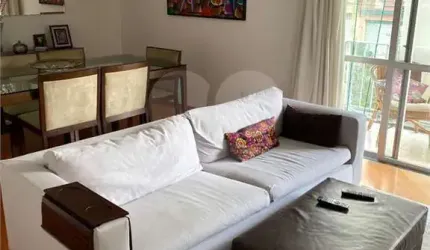 Campo Belo, apartamento ensolarado num dos melhores endereços !