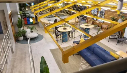 Loja de 578 m²   na melhor localização comercial do  Itaim