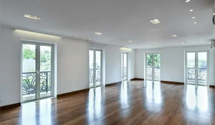 Apartamento no Maison D’Orleans ao lado do Ibirapuera e Hotel Unique. Projeto de Adolpho Lindenberg. Alto Padrão!