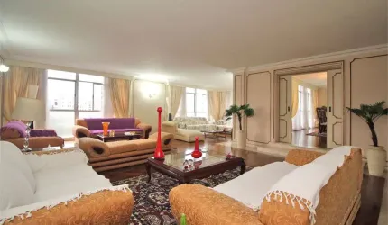 Apartamento de 303m² nos Jardins com incrível vista para o Parque Trianon