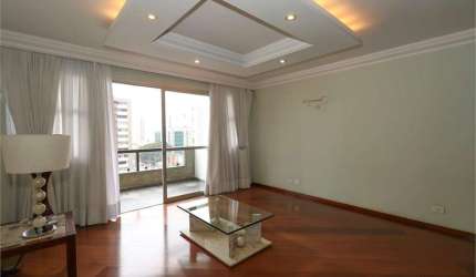 Apartamento amplo, andar alto, 1 por andar, com varanda, 3 quartos, 1 suite, 3 vagas