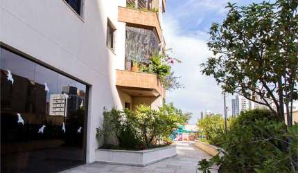 Apto à venda na Saúde com  123m²  - com 3 dorm e 2 vagas