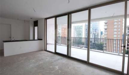 Apartamento à Venda na Vila Nova Conceição – 192m² – 3 Suítes – 3 Vagas – Varanda Integrada e Projeto Assinado