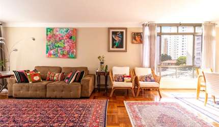Apartamento à venda com 180m², 3 quartos, 1 suite e 1 vaga