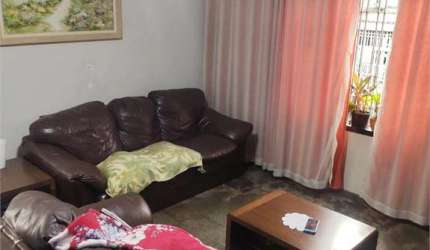 Sobrado à venda na Saúde com 3 dormitórios (suíte), churrasqueira, 5 vagas!