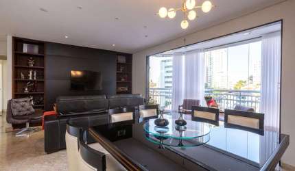 Aclimação 3 suítes, 3 vagas, 167m², varanda com churrasqueira. Seu lar perfeito espera por você