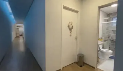 Casa na Pompéia. Linda Casa reformada com Lazer para sua Família. Vale a pena conhecer!!