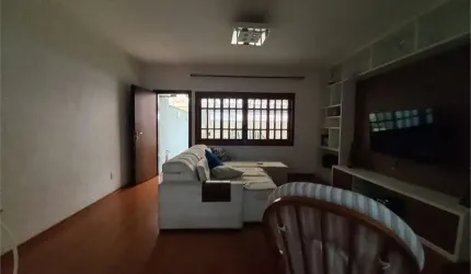 LINDO SOBRADO NA SAUDE  450MTS DO METRO SAUDE  03 DORMITORIOS E 06 VAGAS