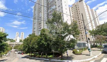 Vista espetacular. Apartamento Mobiliado com 3 suítes e lavabo. e Varanda fechada com vidro!