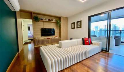 Apartamento à venda na Aclimação com 3 suítes, 2 vagas, Lazer!