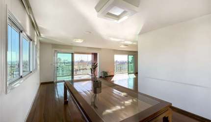 Apartamento com 266m², andar alto, vista livre, varanda gourmet, 4 suítes, 5 vagas, lazer condomínio